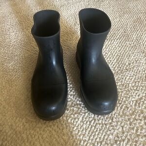 Stylish Black Ankle Rain Boots